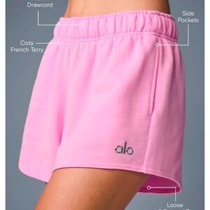 NWT Alo Accolade shorts Sweet Pink (S)